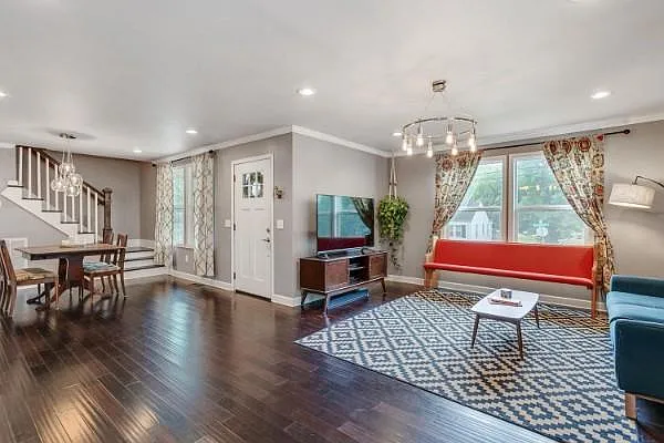 809 Maplewood Pl — Photo 9