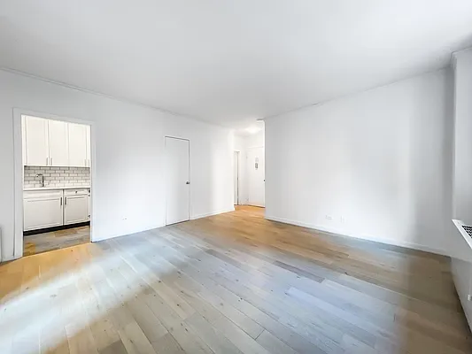 Rented by Brown Harris Stevens | media 18