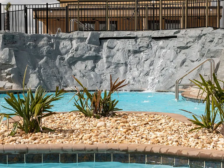 Grand Park Luxury Apartments — Photo 29