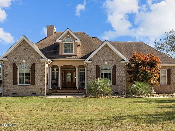 3rd image of 570 Fifty Lakes Drive