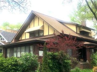 2222 W Estes Ave, Chicago, IL 60645