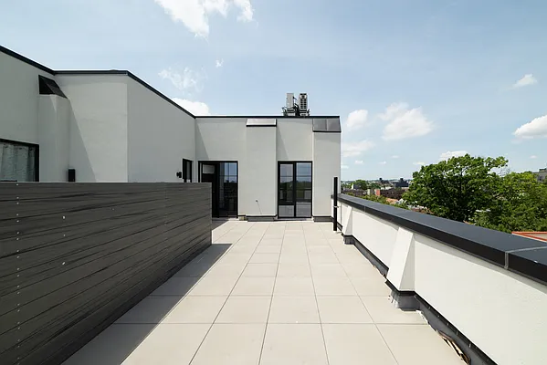 Rented by Joel Scharf, LREB | media 81