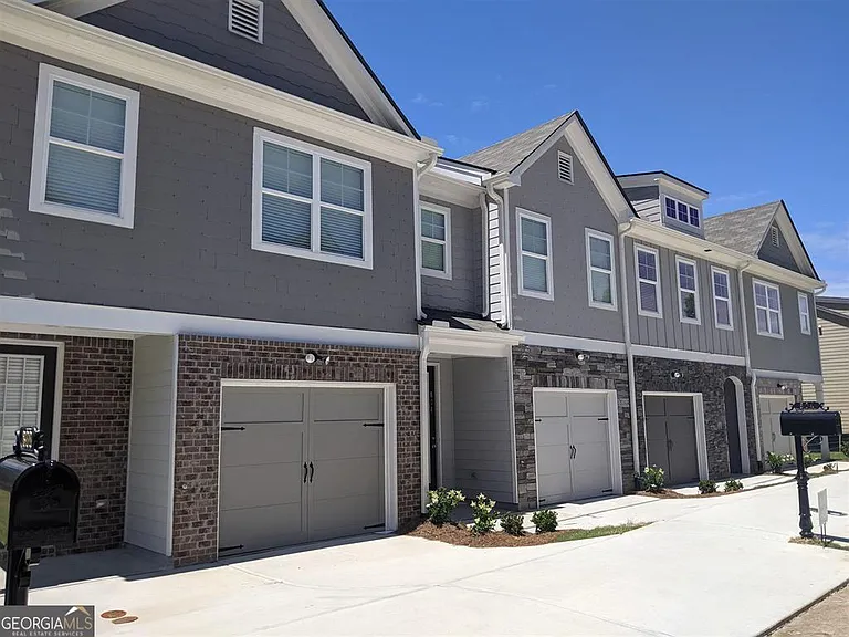 808 Belfry Ter — Photo 1