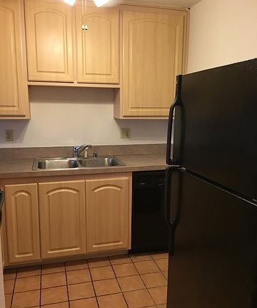 2nd image of 2783 C St Unit 3