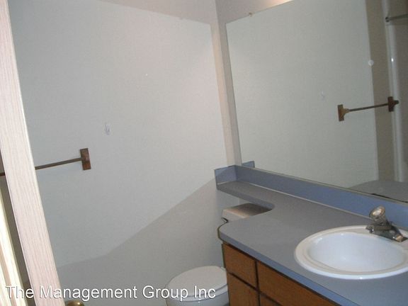 5th image of 15801 NE 35th St