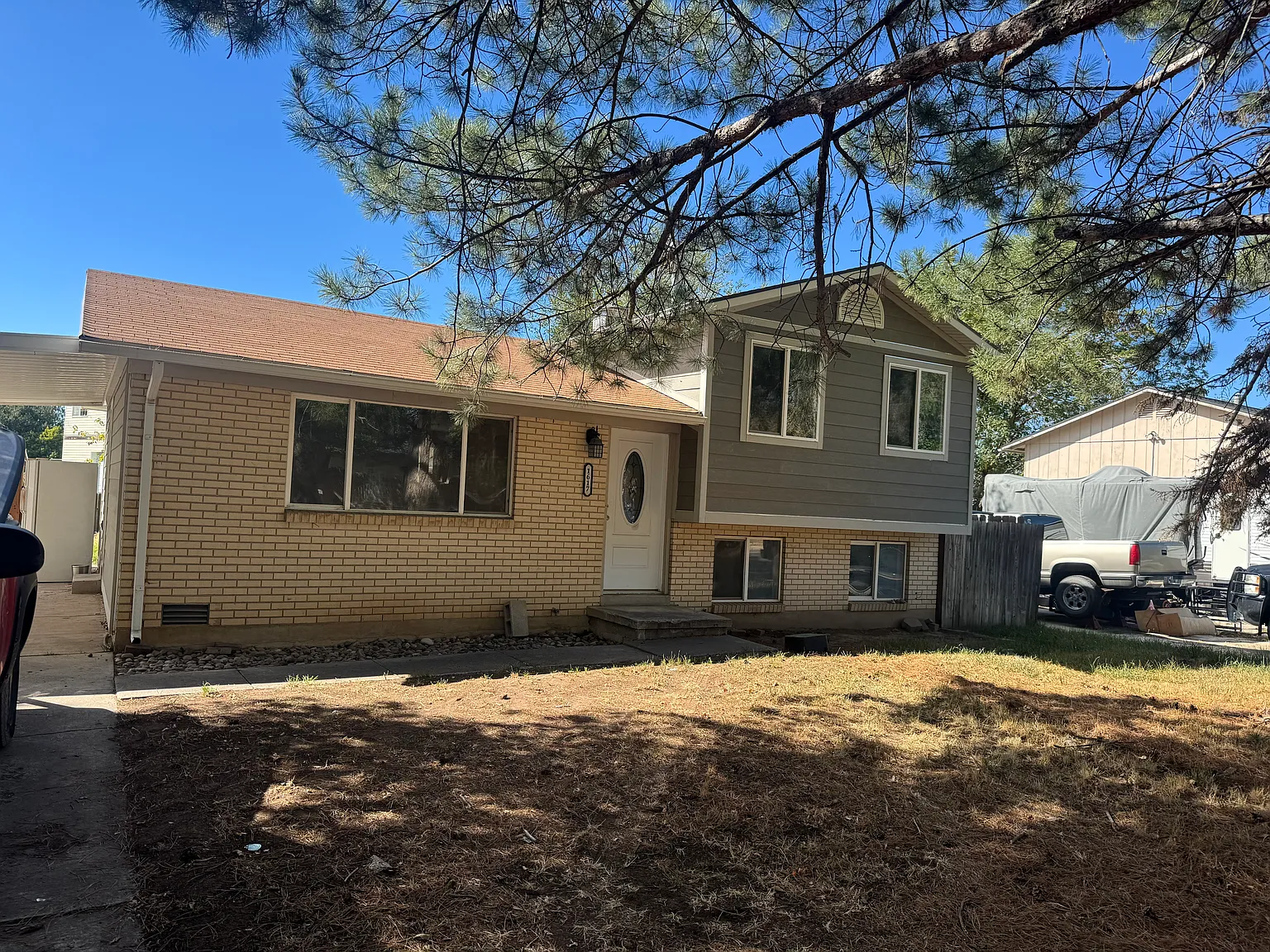4 bed, 1500 sqft, $1,995 — Photo 2