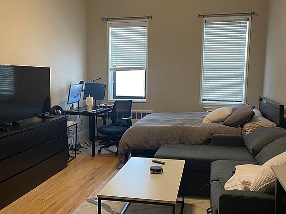 3rd image of 435 E 85th St APT 3G