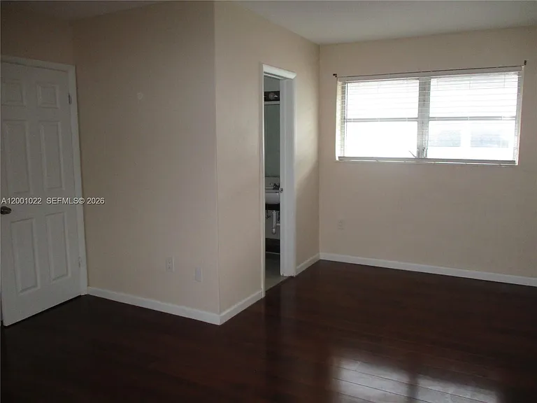 1949 Taylor St #9 — Photo 19