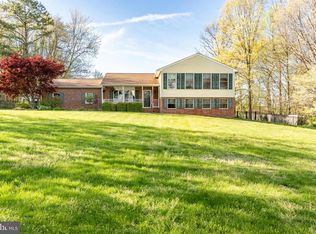 1942 Almond Dr, Finksburg, MD 21048