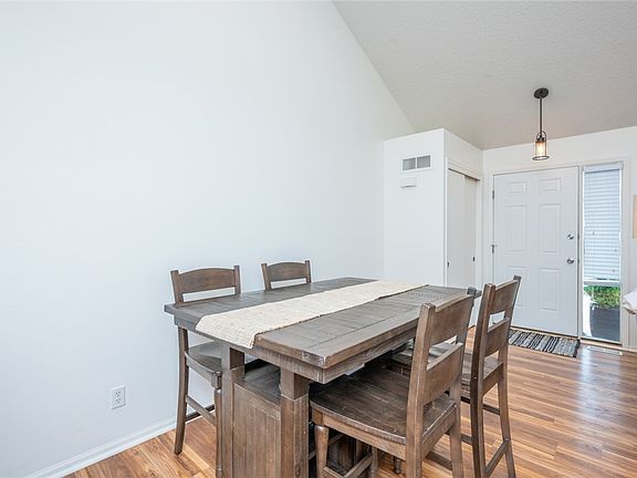 3rd image of 2814 Ithica Ct