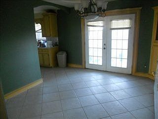 5th image of 3198 Montevideo Dr