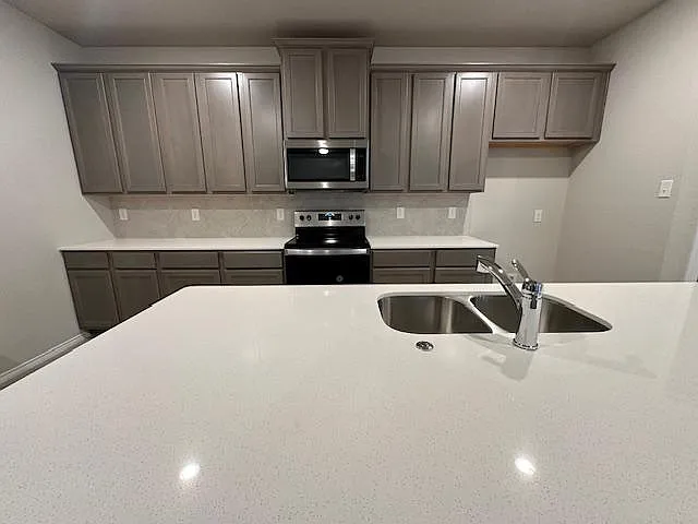 6024 Pitcher Way — Photo 4