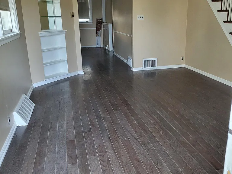 2901 Devereaux Ave — Photo 5