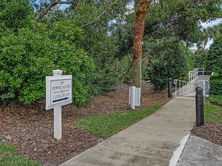 425 N Ocean Grande Dr #102 — Photo 80