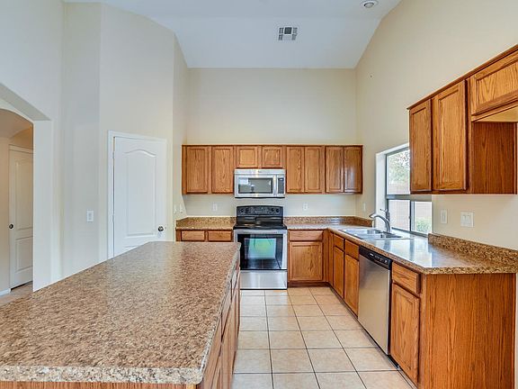 5th image of 18 W Pasture Canyon Dr