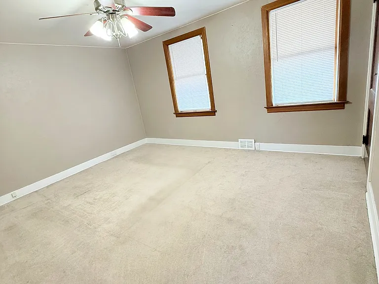 3421 Rebecca St — Photo 6