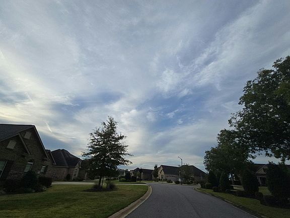 4th image of 607 McCarley Downs Dr
