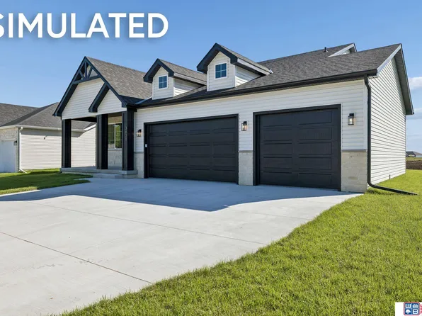 2540 S 102nd St, Lincoln, NE 68520