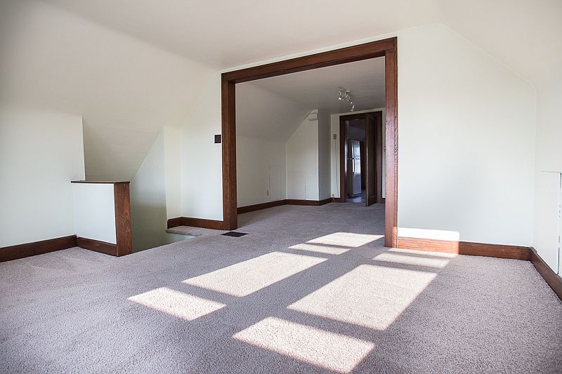 1st image of 1667 Victoria Ave Suite 3