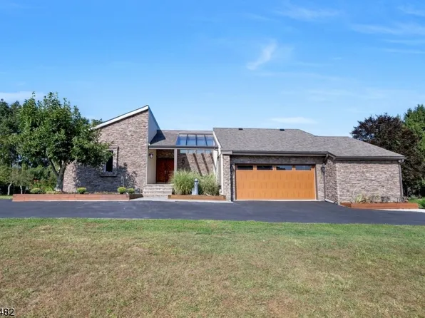 27 Snover Rd, Lafayette Twp., NJ 07848
