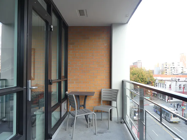 183 Georgia St E — Photo 24