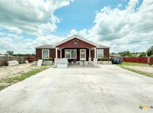 181 Pasadera Dr, Elgin, TX 78621