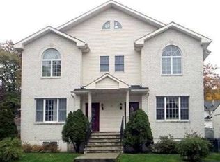 37 Vanderburgh Ave #A, Rutherford, NJ 07070