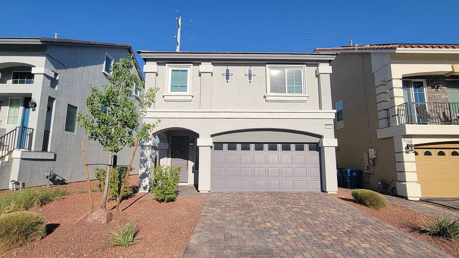 Executive Living in SW Las Vegas — Photo 1