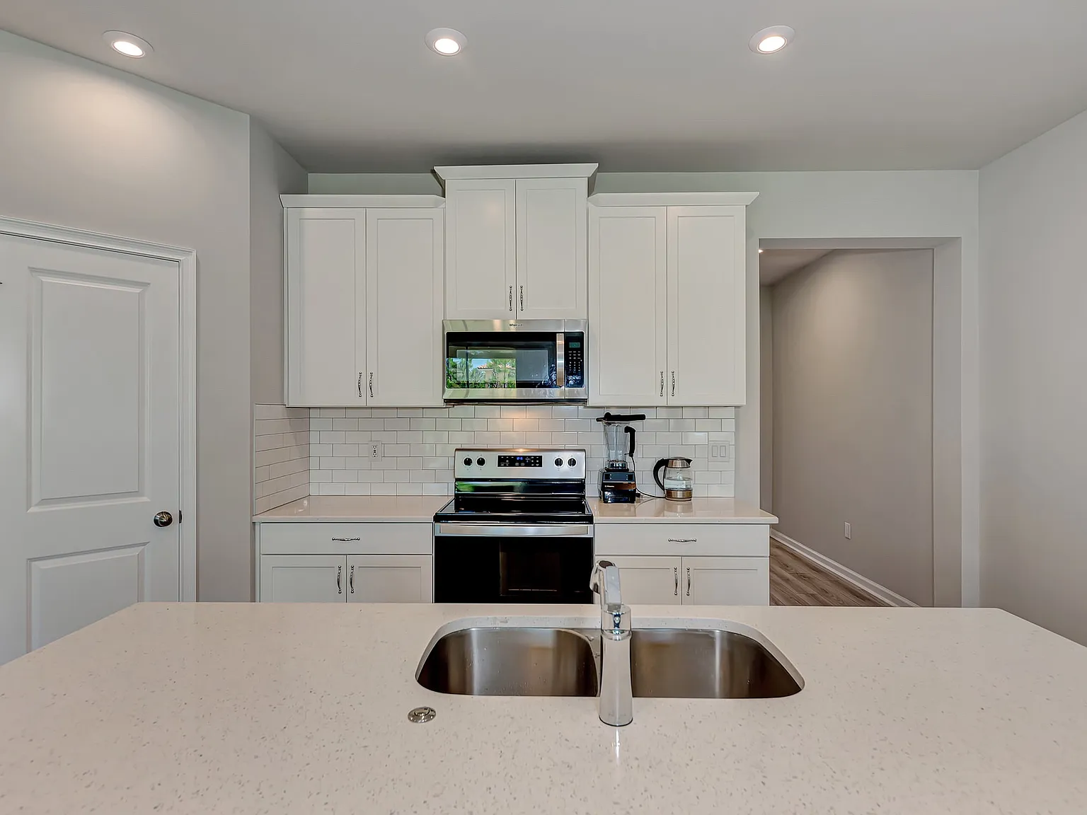 11989 Bohemian Pl — Photo 2