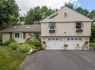75 Riggs Ave, West Hartford, CT 06107
