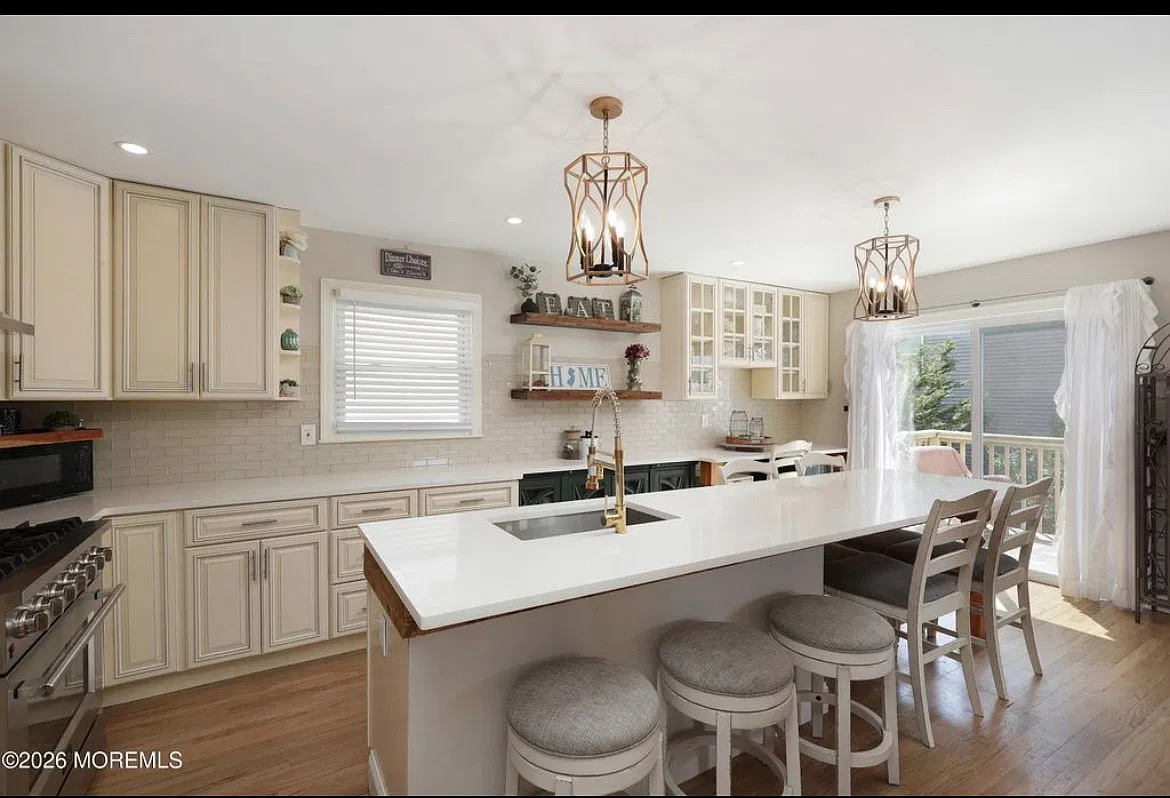 3 bed, 1512 sqft, $1,500 — Photo 2