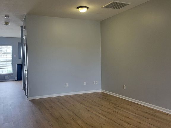 2nd image of 3805 Braswell Cir