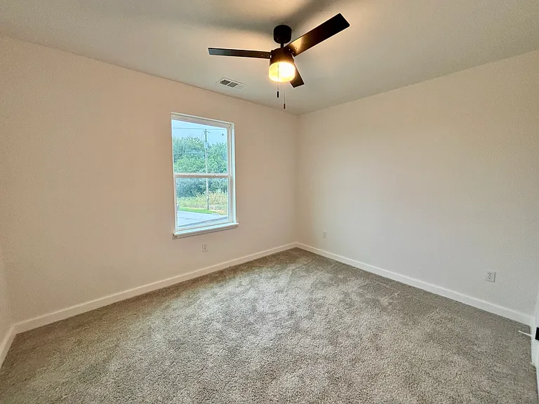 5114 Stoneridge Dr — Photo 16