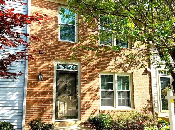 14055 Betsy Ross Ln, Centreville, VA 20121