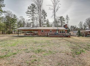251 Woodland Cir, Bristol, TN 37620