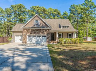 103 Laurel Oak Ln, Pinebluff, NC 28373