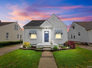 6881 Jackson St, Taylor, MI 48180
