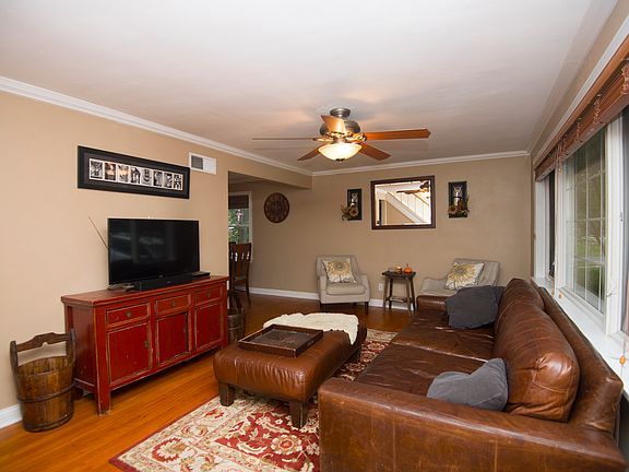 4th image of 8724 Del Vista Dr