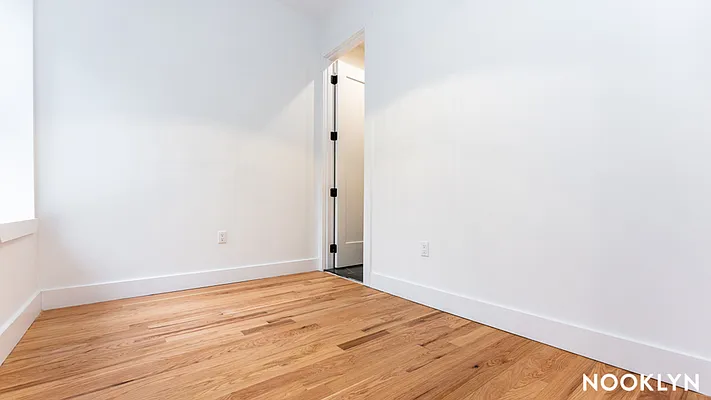 Rented by Nooklyn NYC LLC | media 11