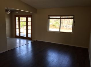 1653 Manor Dr, Vista, CA 92084