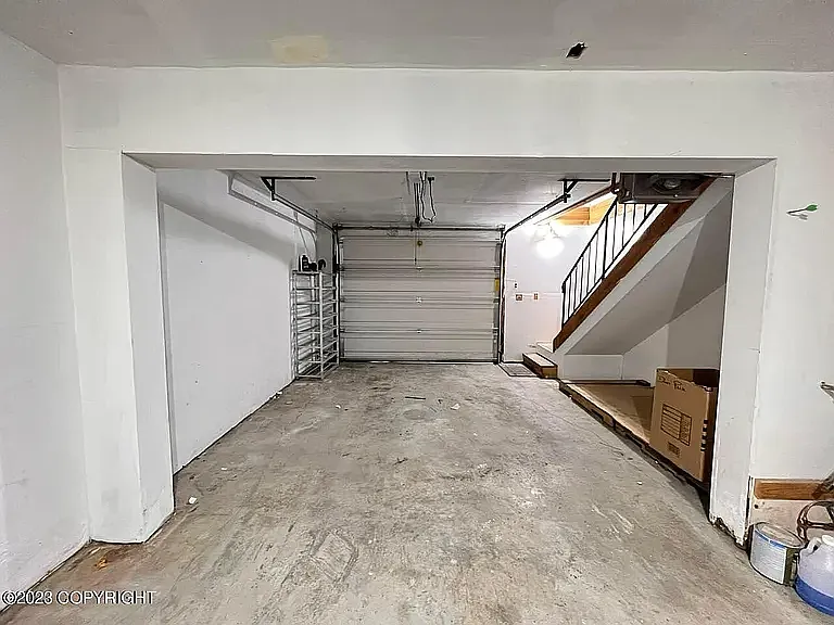 1222 Selief Ln — Photo 8
