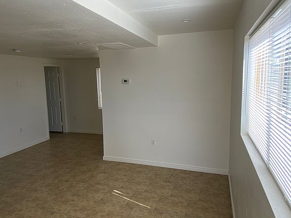 5th image of 1535 E Turquoise Ave Unit 2