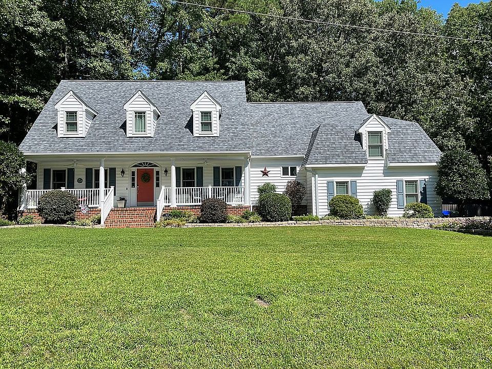 1st image of 1612 Adams Dr W
