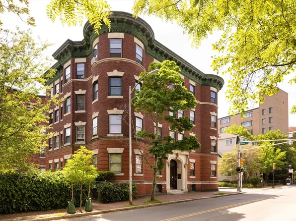 276 Harvard St APT 6, Cambridge, MA 02139
