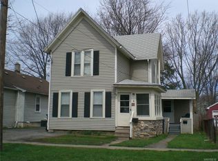 87 Corinthia St, Lockport, NY 14094