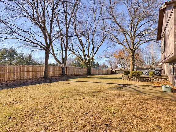 2nd image of 3800 Pebble Ct