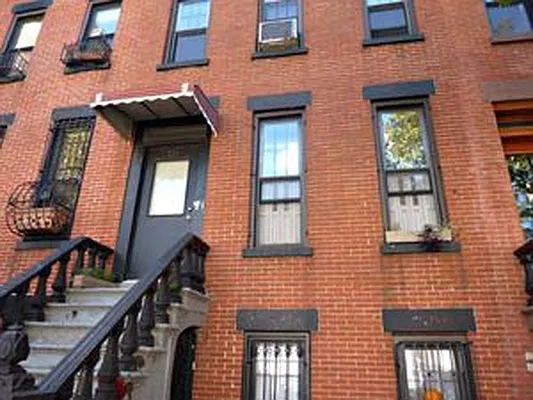 Sold by Douglas Elliman | media 19