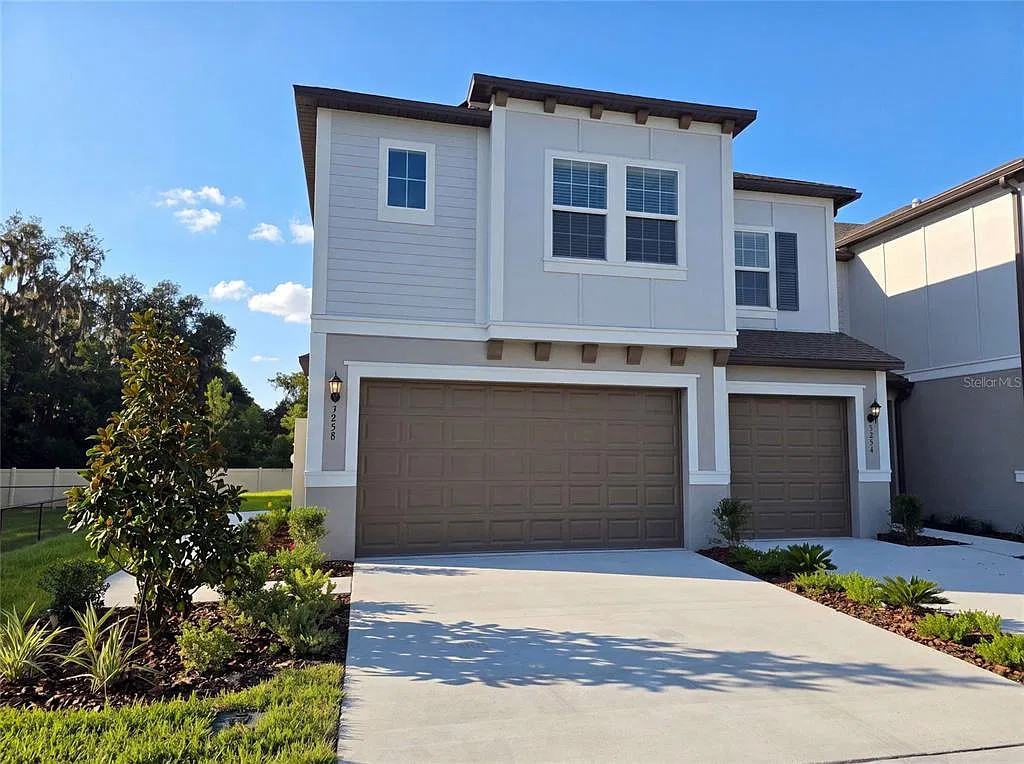 3 bed, 2.5 bath, 1807 sqft, $1,990 — Photo 1