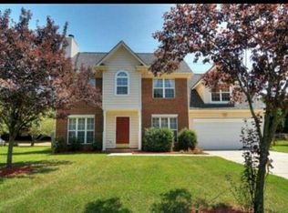 2801 Edgebrook Cir, Matthews, NC 28105