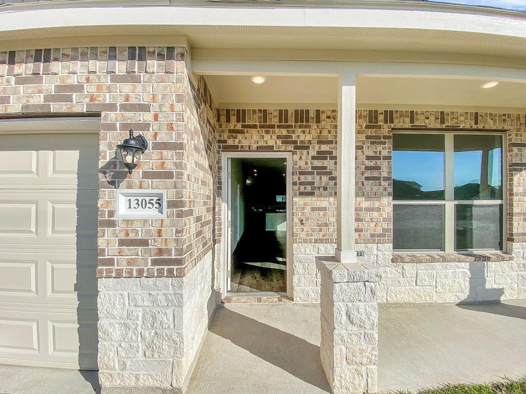 13055 Clearview Dr, Willis, TX - View 5